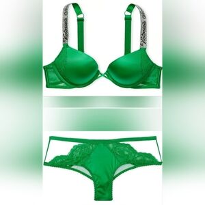 32A/XS Victoria's Secret Bombshell Shine Strap Panty Set Christmas